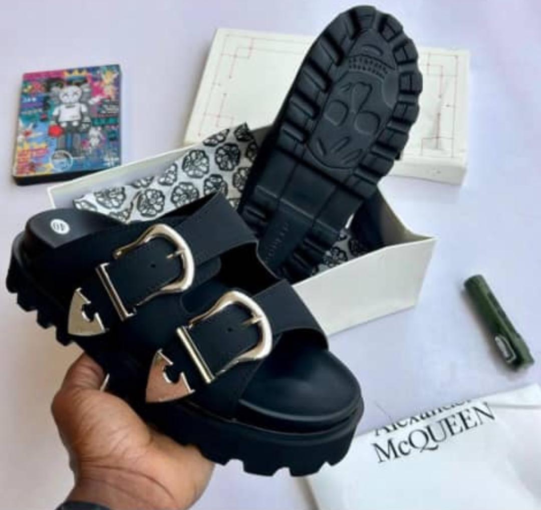Alexander McQueen Tread Double-Buckle Sandal - Black