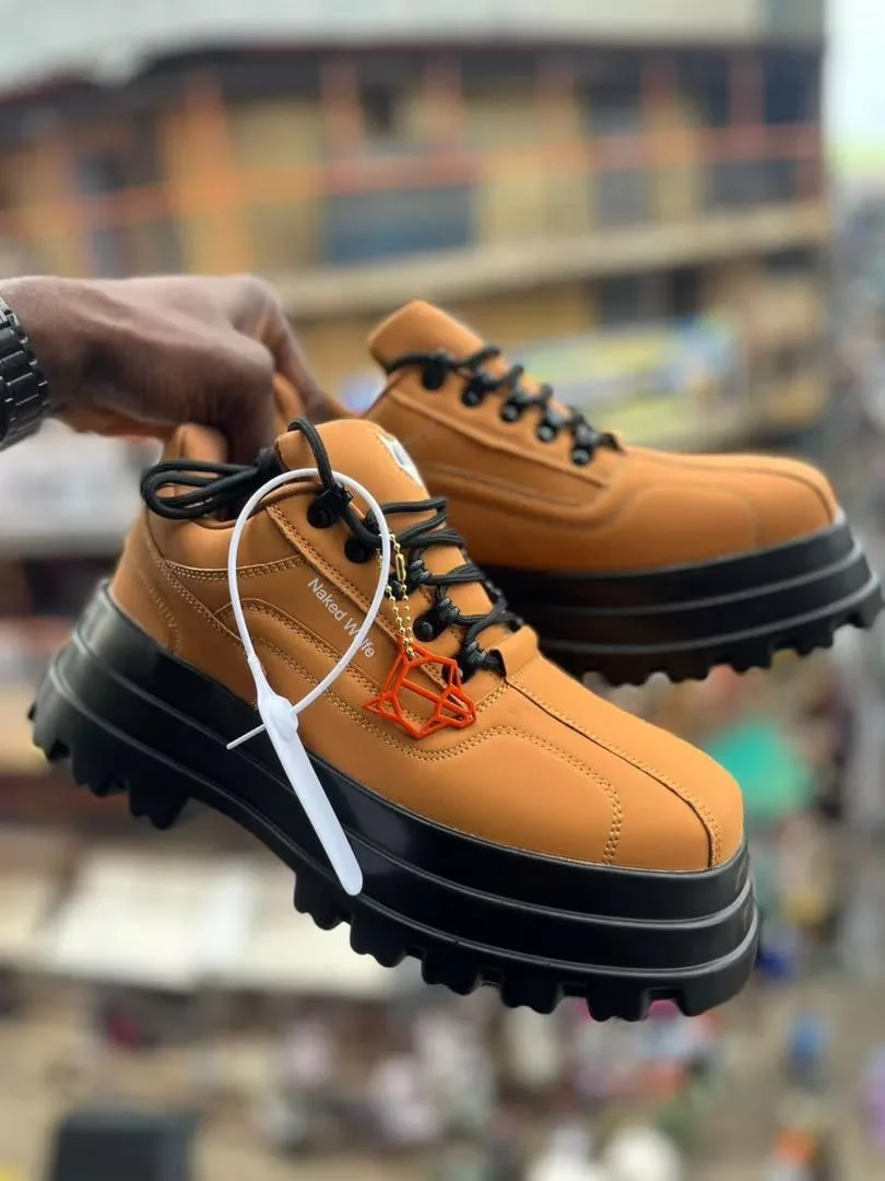 Off-White Chunky Trail Low Boot - Tan